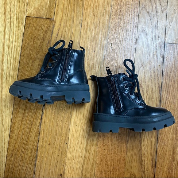 H&M Disney Combat Boots Size 4-5 - Picture 4 of 6
